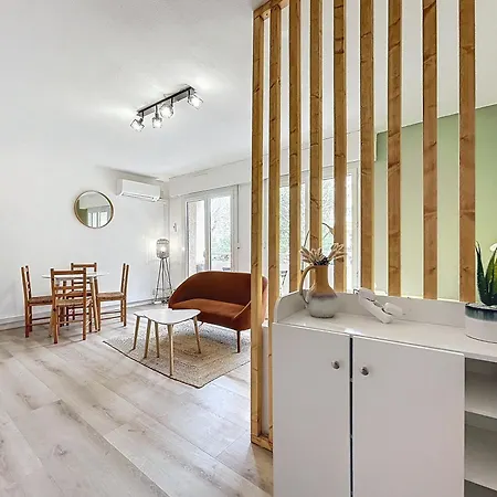 Cosy - Balcon - Wifi - Free Parking *