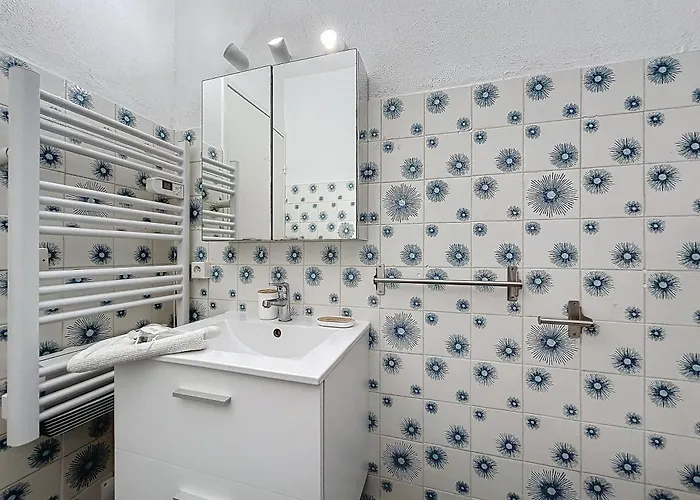 Apartment Cosy - Balcon - Wifi - Free Parking